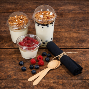 Läbipaistev magustoidutops 280 ml PET-plastikust