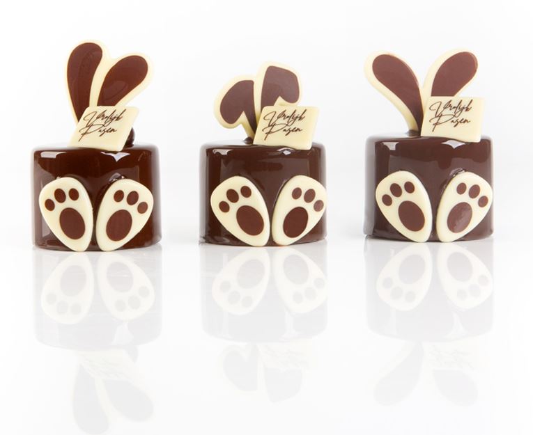 Jänese kõrvade ja käppade kujulised šokolaadidekoorid