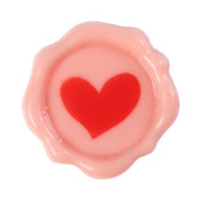 Südamekujuline pitsati vormis šokolaadidekoor